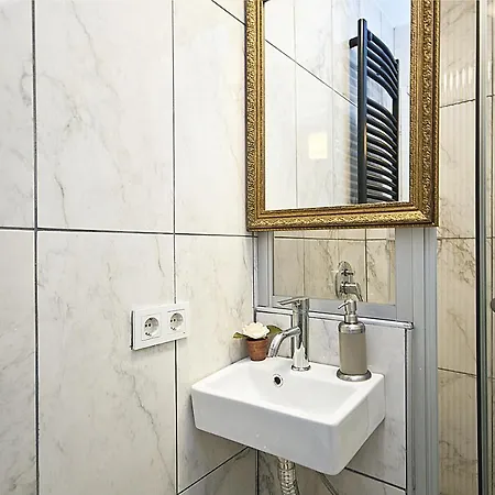 库柏27号酒店 公寓 *